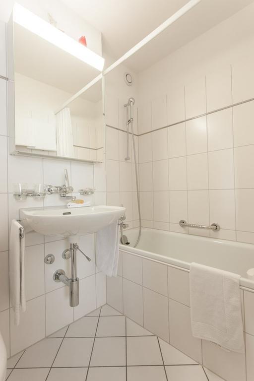 Ema House Serviced Apartments Aussersihl Zurich Luaran gambar